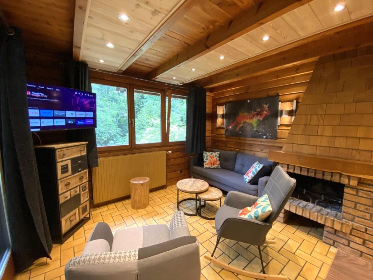 Le Renard Chalet En Bois ラ・ブレス エクステリア 写真