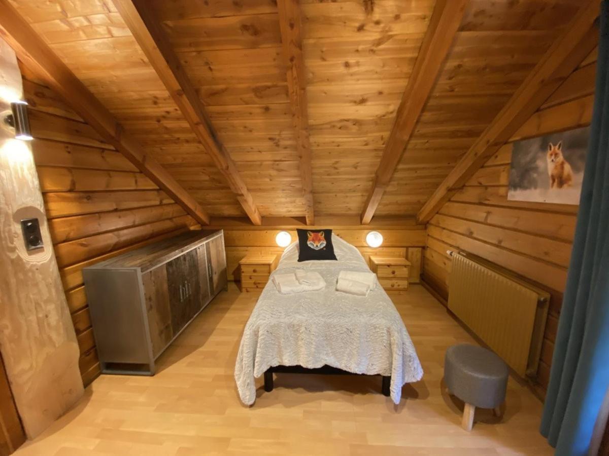 Le Renard Chalet En Bois ラ・ブレス エクステリア 写真