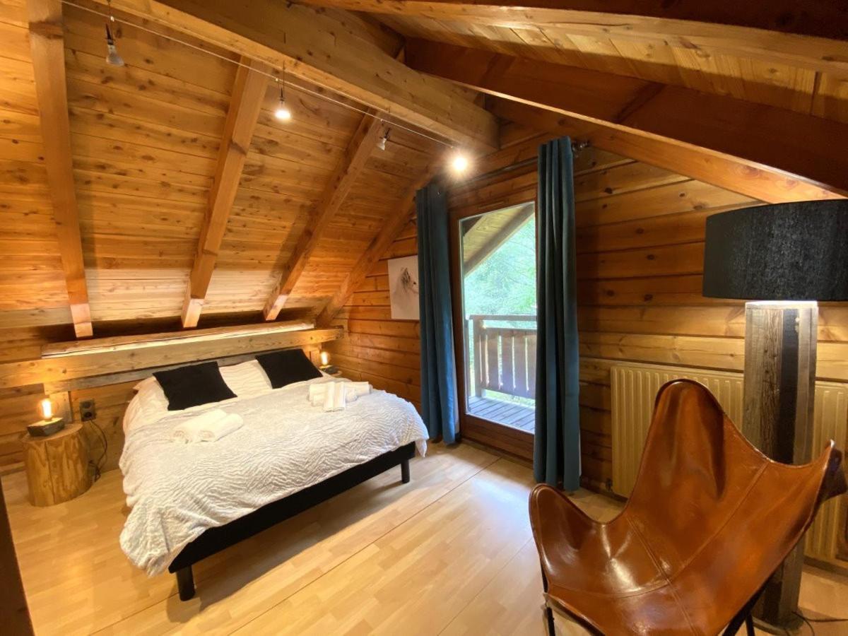 Le Renard Chalet En Bois ラ・ブレス エクステリア 写真